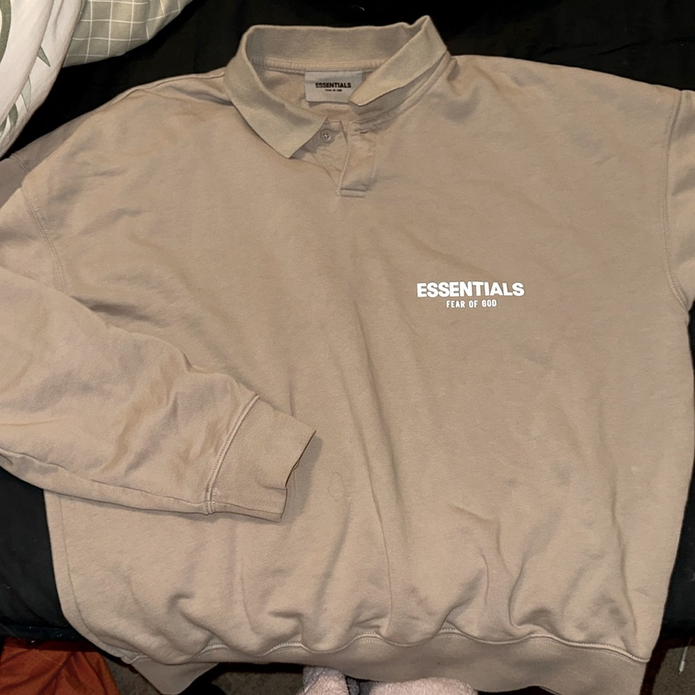 Essential hoodie
